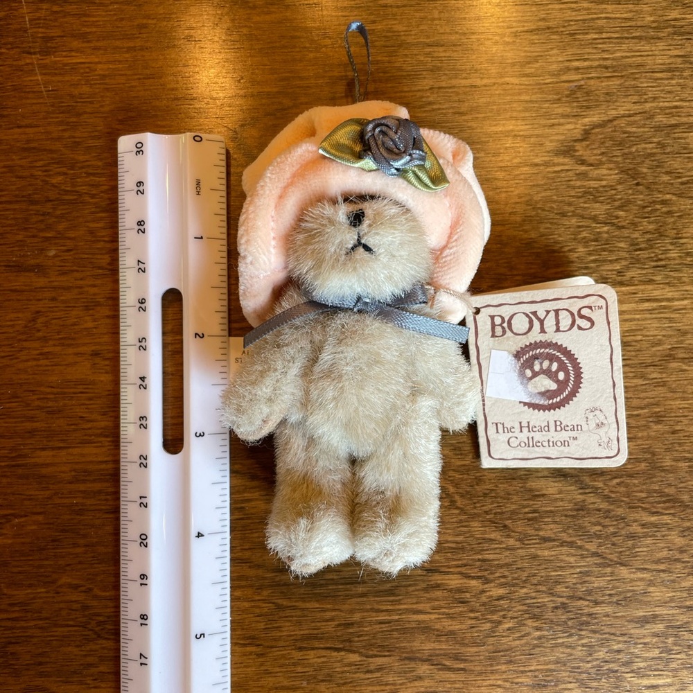 Hanging 4 inch Boyd’s Bear